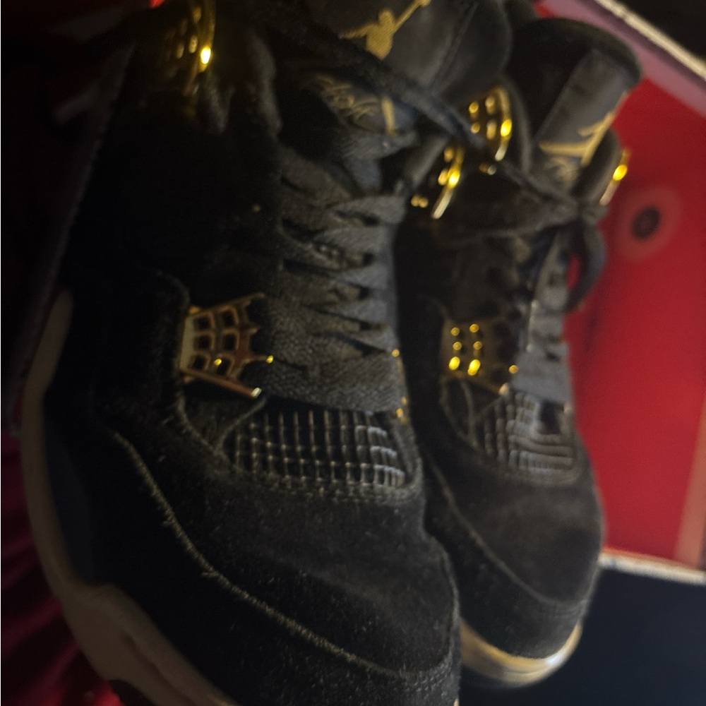 Jordan retro 4s